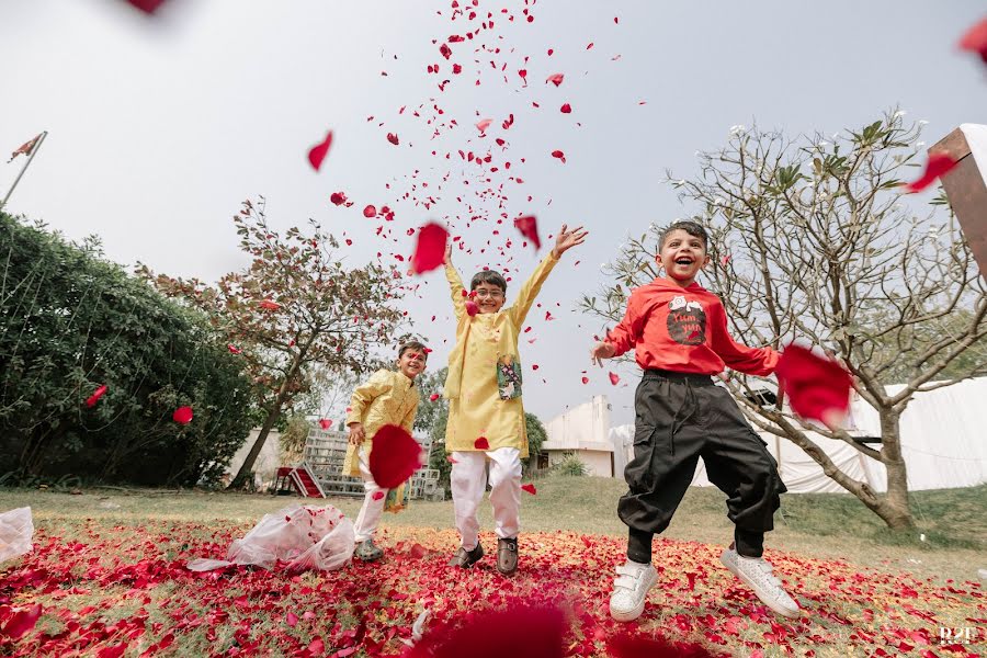 Fotografo di matrimoni Romil Shah (romilshahfilms). Foto del 5 giugno 2023