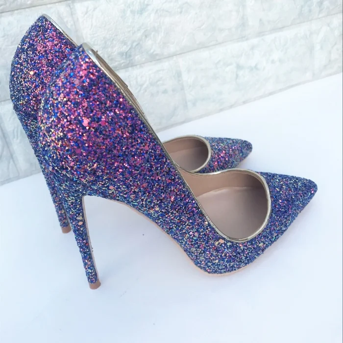 Zapatos de tacón alto con lentejuelas moradas Symphony, perfectos para bailar toda la noche. Brillo y elegancia para cada evento especial.
