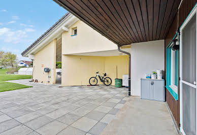 House with garden and terrace 2