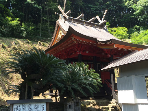 本名八幡神社