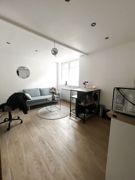 Location  appartement 1 pièce 24.78 m² à Lille (59000), 600 €