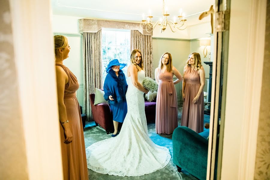 Wedding photographer Charlie Alexander (farliephoto). Photo of 1 July 2019