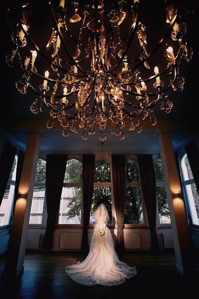 Wedding photographer Oleg Klassen (klassen). Photo of 24 April 2015