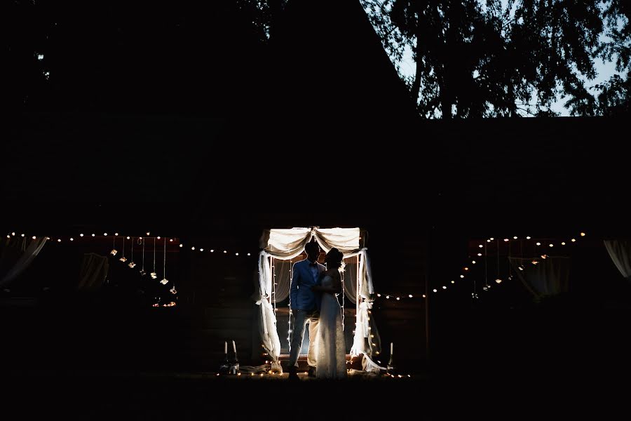 Fotógrafo de casamento Yana Vysockaya (yanavysotskaya). Foto de 15 de junho 2016