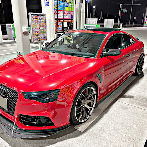 RS5 クーペ B8