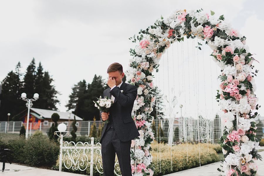 Fotógrafo de casamento Mikhail Kostin (mikhailkostin89). Foto de 28 de junho 2021