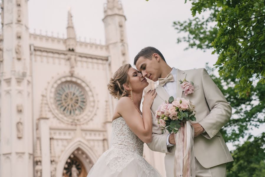 Fotografo di matrimoni Yuliya Apetenok (apetenokwed). Foto del 13 settembre 2018