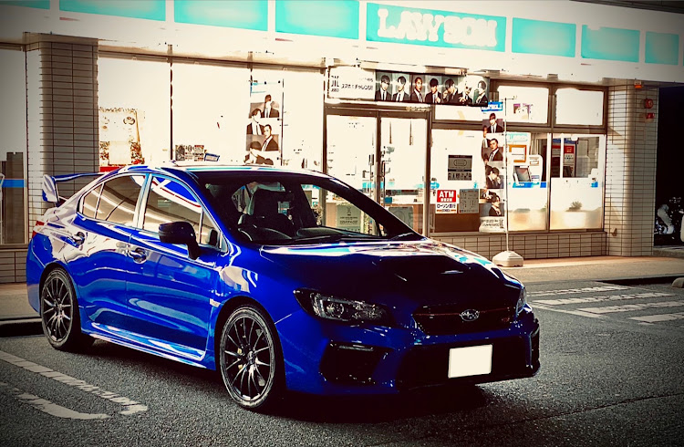 WRX STIの12月もよろしくお願いします・コンビニに関するカスタム事例の投稿画像1枚目