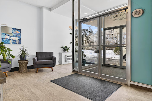 Appartement avec terrasse et piscine 5