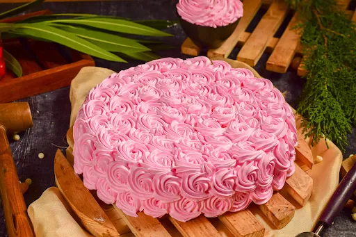 Strawberry Rose Cake