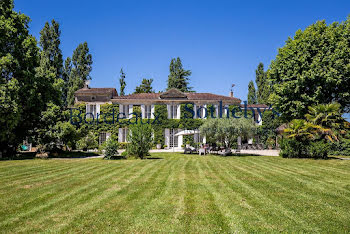 château à Bordeaux (33)