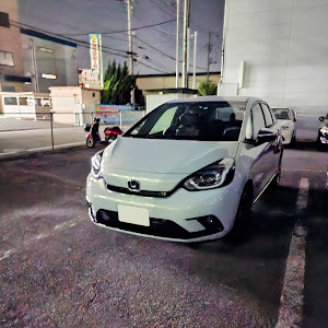 フィット GR3