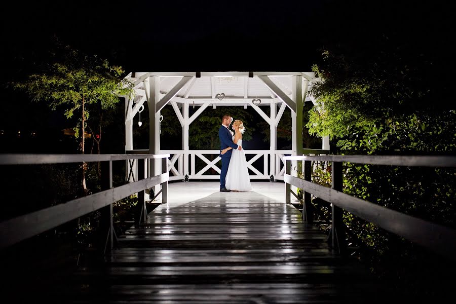 Fotógrafo de casamento Adam Szczepaniak (joannaplusadam). Foto de 27 de setembro 2017