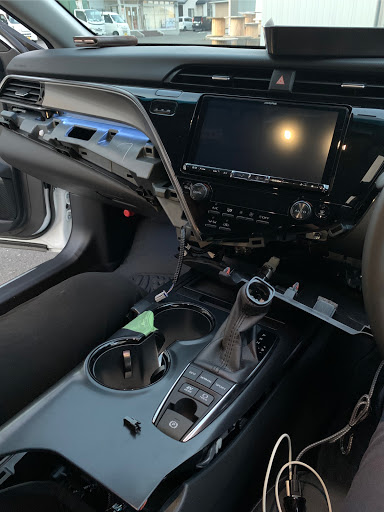 カムリ Axvh70のカムリws 球屋 ドリンクホルダー イルミネーション取付に関するカスタム メンテナンスの投稿画像 車のカスタム情報はcartune