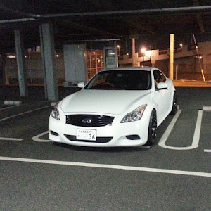 スカイラインクーペ V36