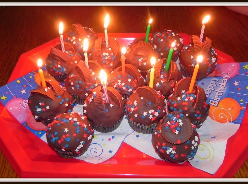 Reese Cup Cupcakes (buckeye Cupcakes)