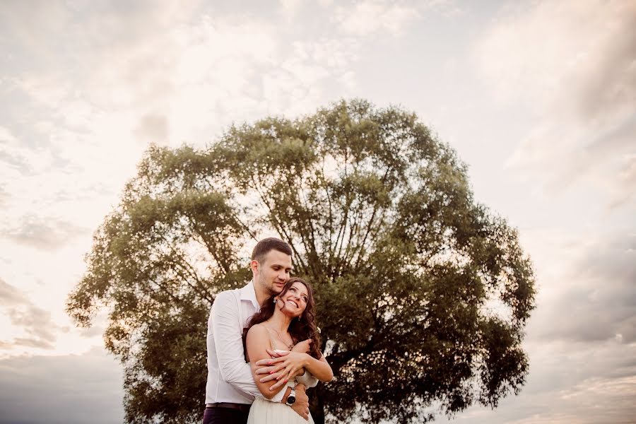 Fotógrafo de bodas Alena Polozhenceva (nimta). Foto del 10 de junio 2020