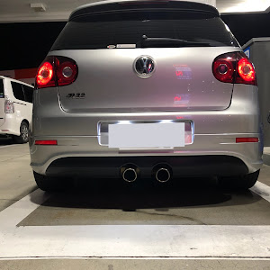 ゴルフ R32