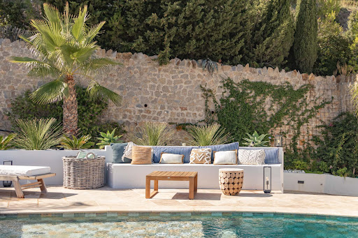 Villa avec piscine et jardin 3
