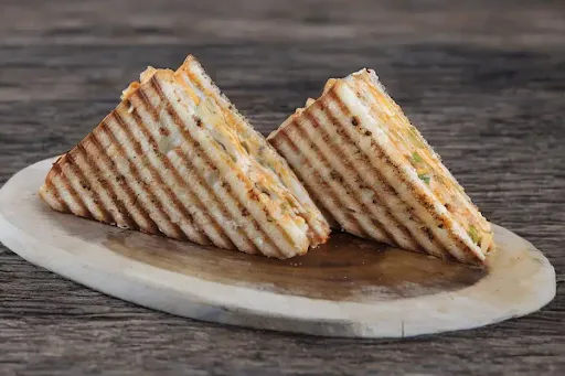 Tandoori Paneer Grilled Sandwich [Serves 1]