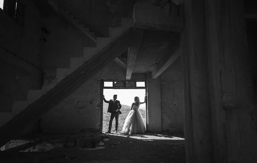 Wedding photographer Stauros Karagkiavouris (stauroskaragkia). Photo of 24 October 2017