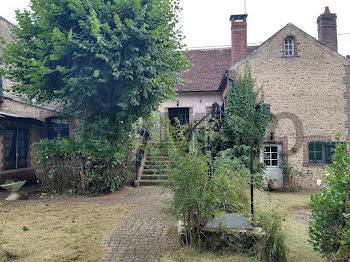 maison à Villeneuve-sur-Yonne (89)