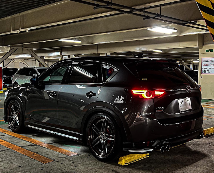 CX-5のCX-5・25T・ステッカー貼り付け・汐留イタリア街🇮🇹・立駐マジックに関するカスタム事例の投稿画像2枚目