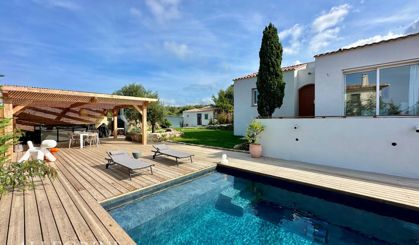 Maison avec piscine et terrasse Monticello