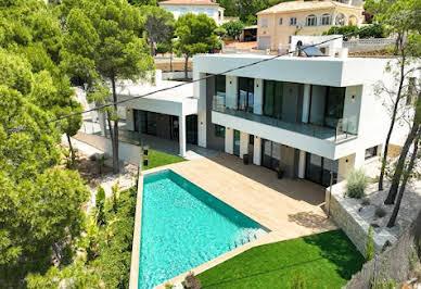 Villa with pool and terrace 19