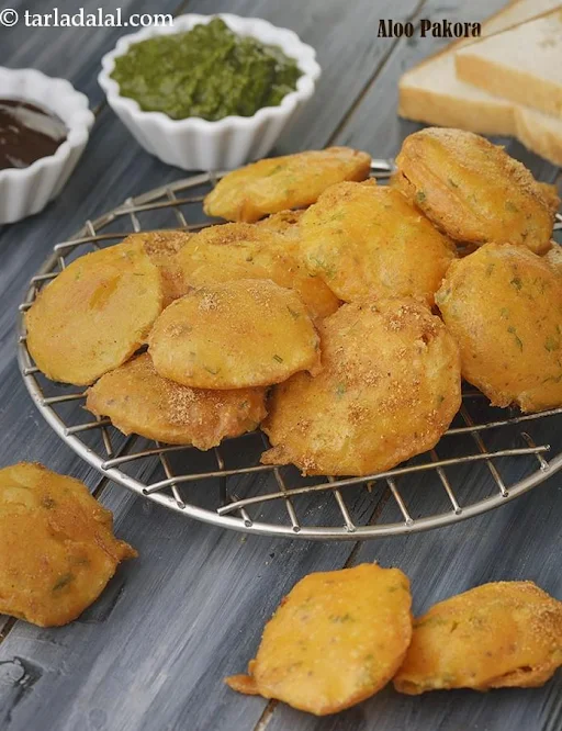 Aloo Pakoda ( 10 Pieces )