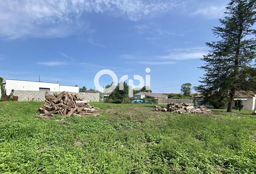 Vente terrain  1000 m² à Chaillevette (17890), 107 400 €