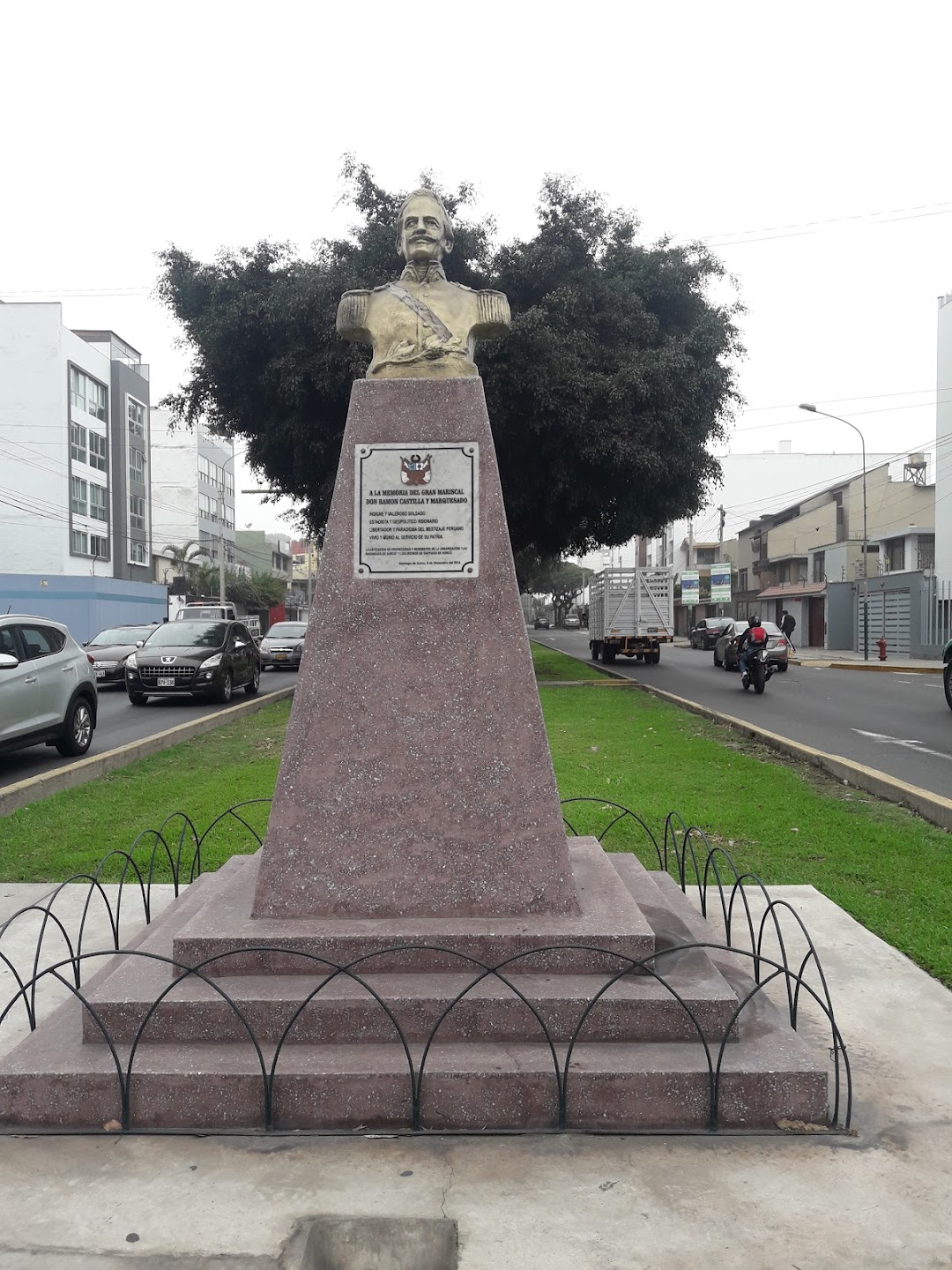 A La Memoria Del Gran Mariscal Don Ramon Castilla Y Marquesado