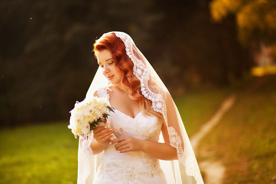 ช่างภาพงานแต่งงาน Valeriya Kasperova (4valerie) ภาพเมื่อ 4 เมษายน 2015