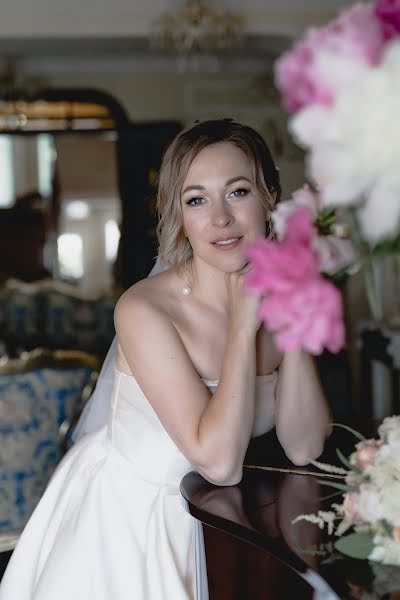 Wedding photographer Severina Menzhes (severinamenzhes). Photo of 1 July 2020