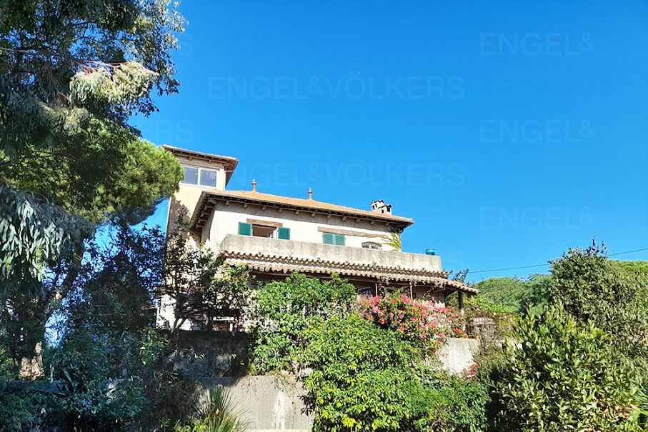 Vente maison 7 pièces 208 m² à Cannes la bocca (06150), 1 800 000 €