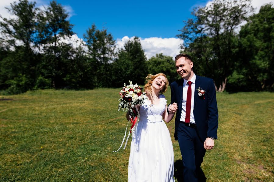 Wedding photographer Mikhail Ryabinskiy (mikkk1234). Photo of 13 June 2017