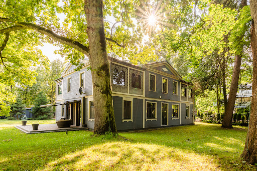 House 1