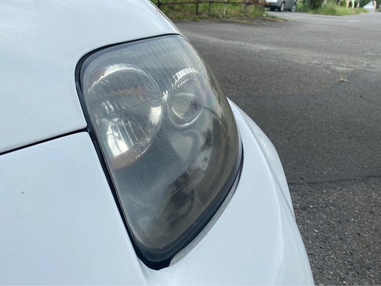 スープラの洗車・ワックス掛け・ヘッドライト磨き&コーティング・ステッカー成仏！に関するカスタム事例の投稿画像2枚目