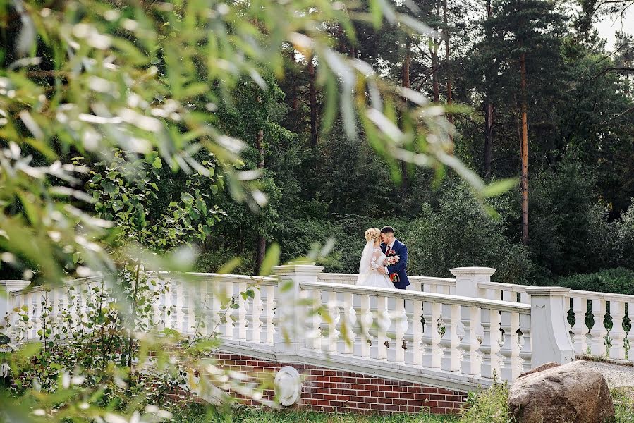 Fotógrafo de casamento Denis Mirskoy (pavelvasin). Foto de 28 de julho 2019