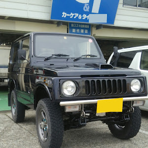 ジムニー JA11V