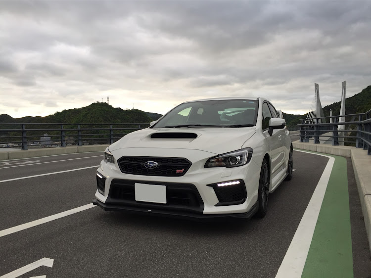 WRX STIのmuratzさんが投稿したカスタム事例の投稿画像2枚目