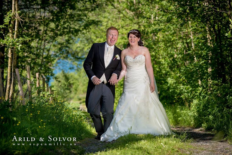 शादी का फोटोग्राफर Espen Mills (espenmills)। मई 14 2019 का फोटो