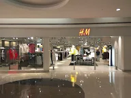 H&M photo 1