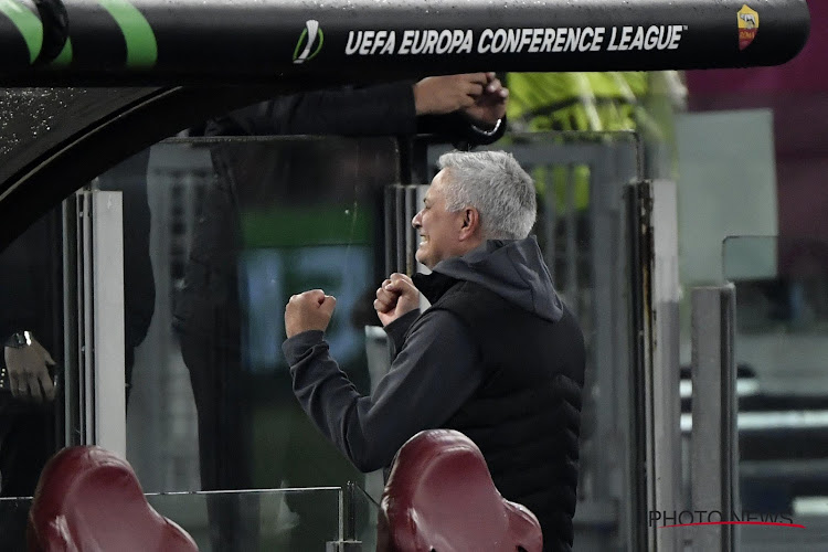 🎥 Une image plutôt rare : José Mourinho en larmes après la qualification de la Roma