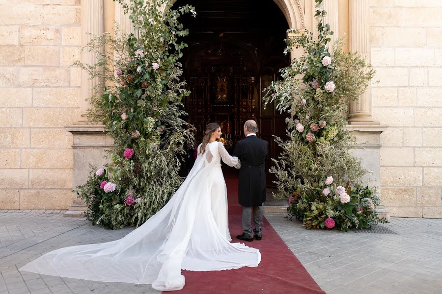 Wedding photographer Lucía Martínez Cabrera (luciazebra). Photo of 7 December 2022