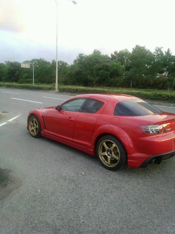 セレナの懐かしの愛車・今年も残りわずか・良いお年を(^^)/に関するカスタム事例の投稿画像1枚目