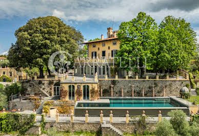 Villa with garden and terrace 3