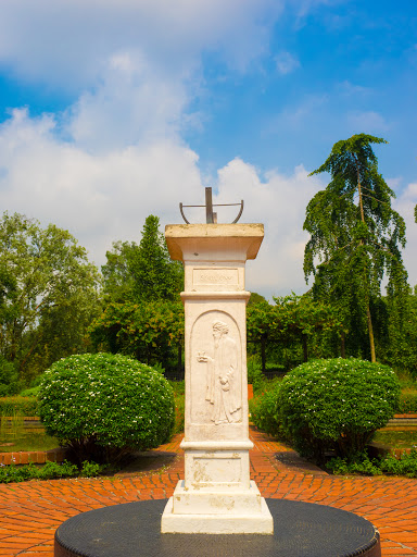 Botanic Garden Sundial