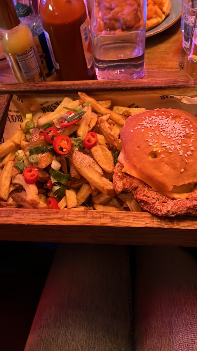 GF Buck Mac with salt and chilli chips