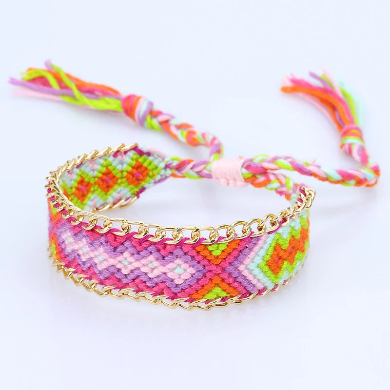 Etnische Handgeweven Armband, Ambachtelijk, Uniek Design, Perfect Cadeau, Stijlvolle Accessoire voor Boho-Chic Look en uitstraling.
